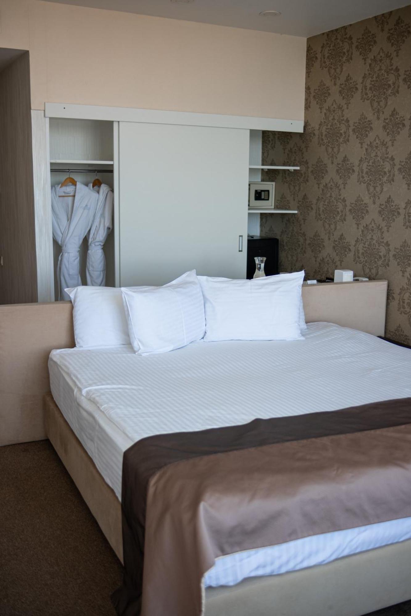 Boutique Hotel Portofino Odessa Esterno foto